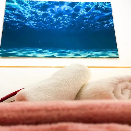 Casa Soto -Ubicacion Privilegiada-Aparcamiento En Tu Puerta Y Acceso Rapido A Servicios- Playas Y Lugares De Interes- Netflix Y Prime Activados Águilas Extérieur photo