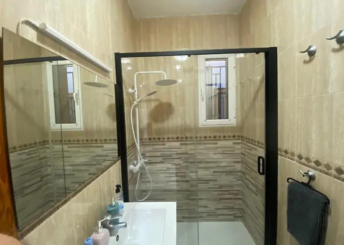 Casa Soto -Ubicacion Privilegiada-Aparcamiento En Tu Puerta Y Acceso Rapido A Servicios- Playas Y Lugares De Interes- Netflix Y Prime Activados